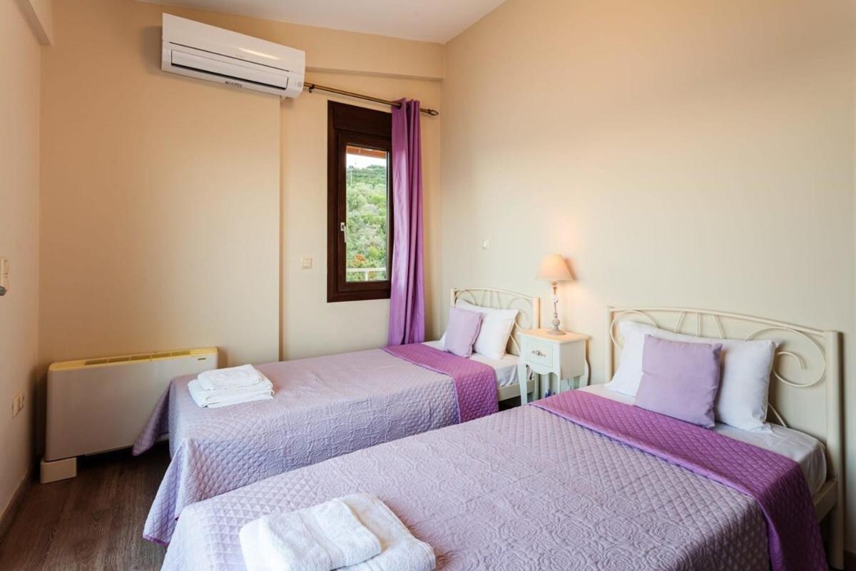 Villa Armonia - Beachfront Majestic Retreat Πεταλίδι Εξωτερικό φωτογραφία