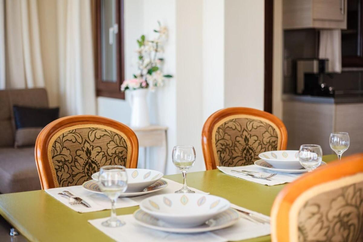 Villa Armonia - Beachfront Majestic Retreat Πεταλίδι Εξωτερικό φωτογραφία