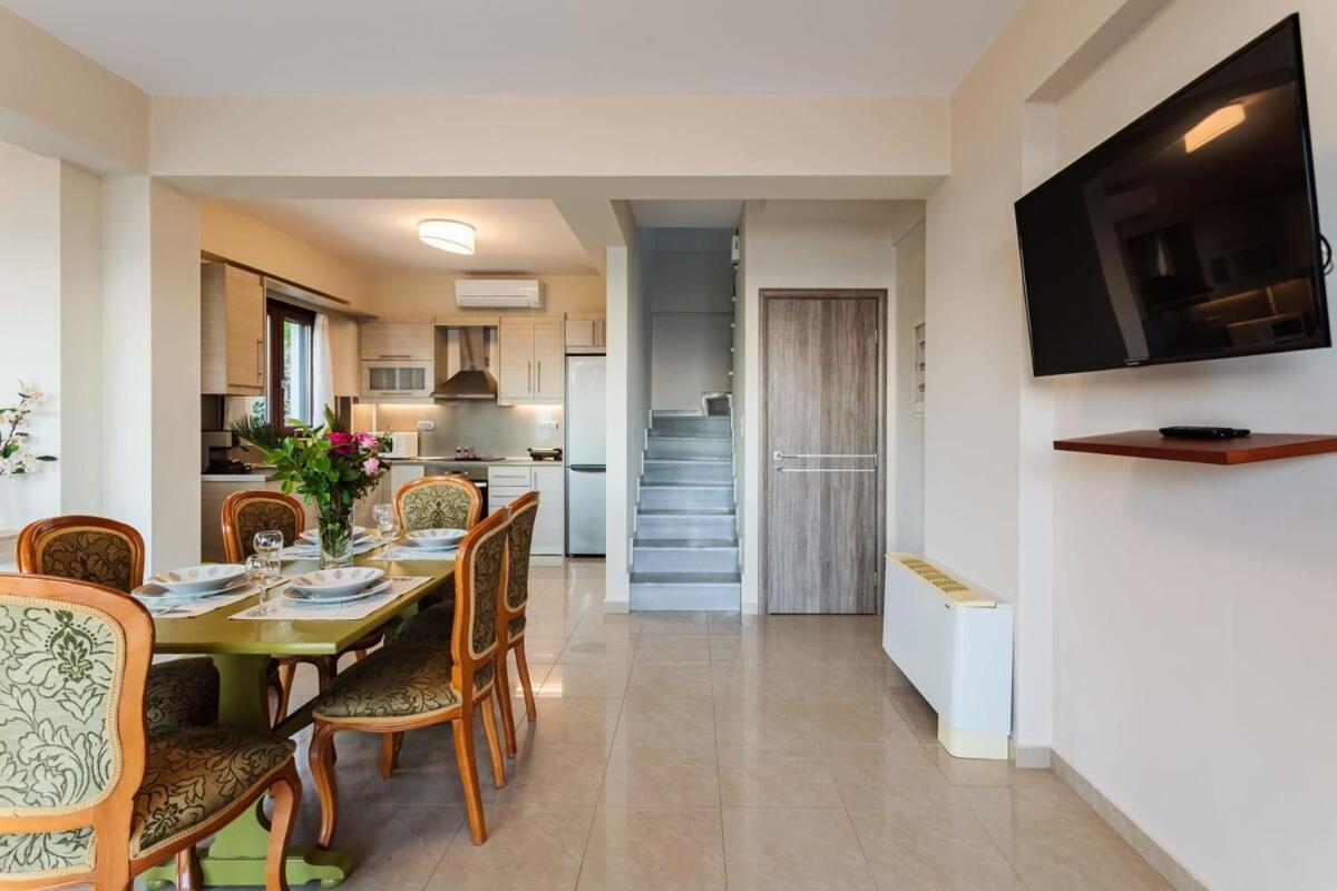 Villa Armonia - Beachfront Majestic Retreat Πεταλίδι Εξωτερικό φωτογραφία