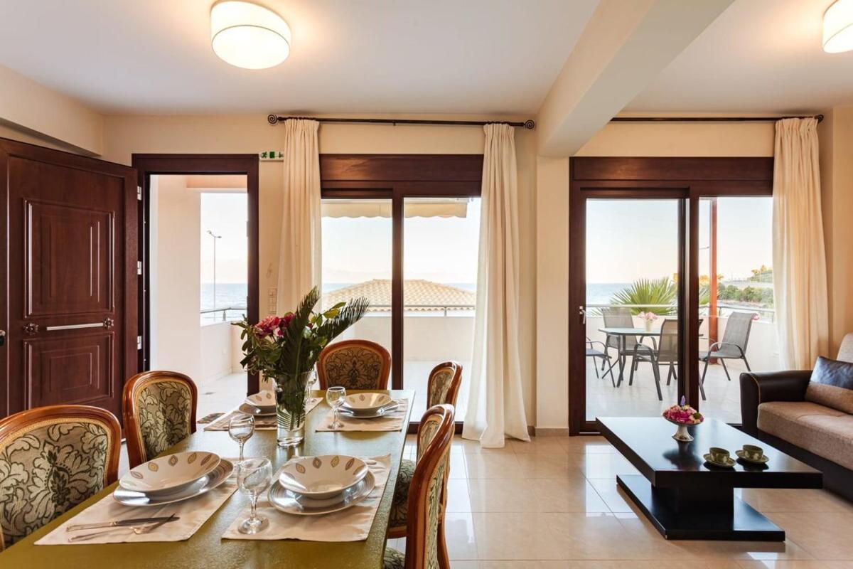Villa Armonia - Beachfront Majestic Retreat Πεταλίδι Εξωτερικό φωτογραφία