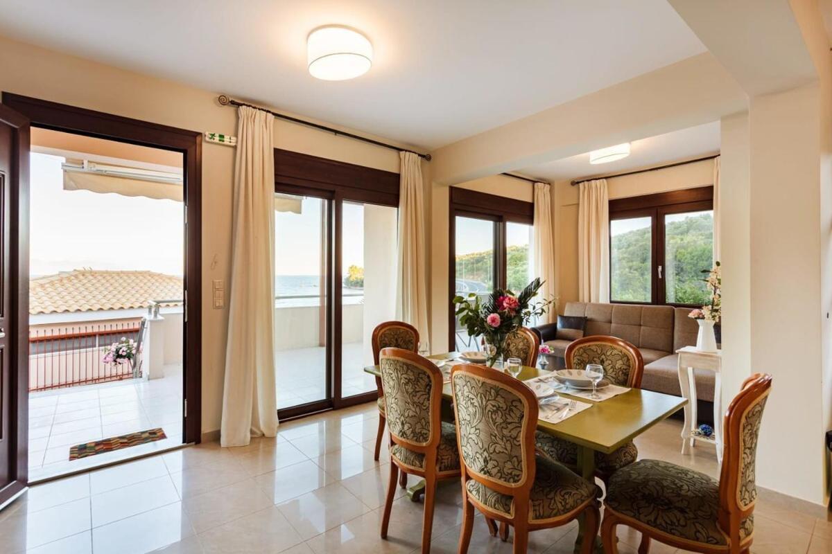 Villa Armonia - Beachfront Majestic Retreat Πεταλίδι Εξωτερικό φωτογραφία